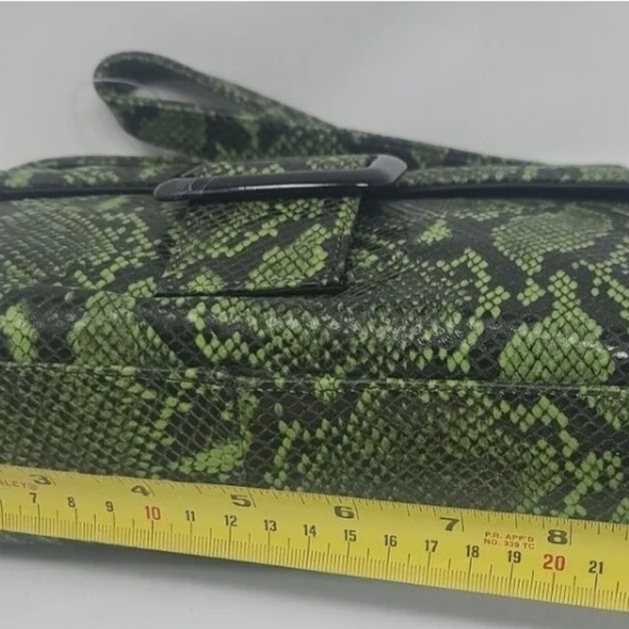 New Vintage Holt Renfrew Made in Canada Purse Leather Animal Print, Green Black - Picture 3 of 12
